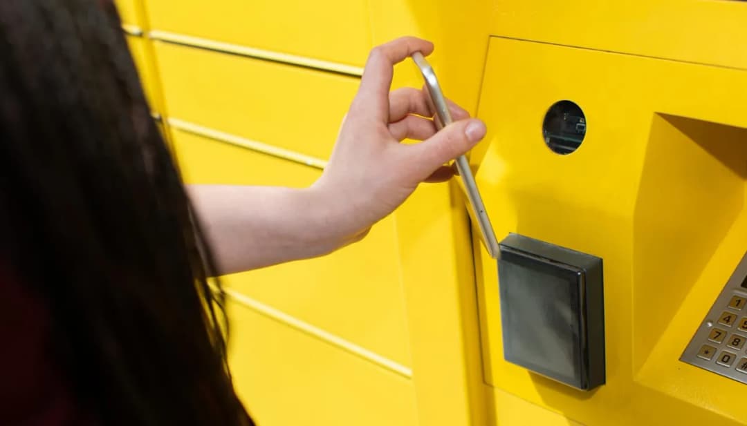 Płatność kartą InPost - Jak zapłacić kartą za usługi InPost?